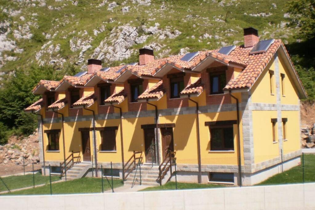 San Roque de Ríomiera La Pasiega מראה חיצוני תמונה