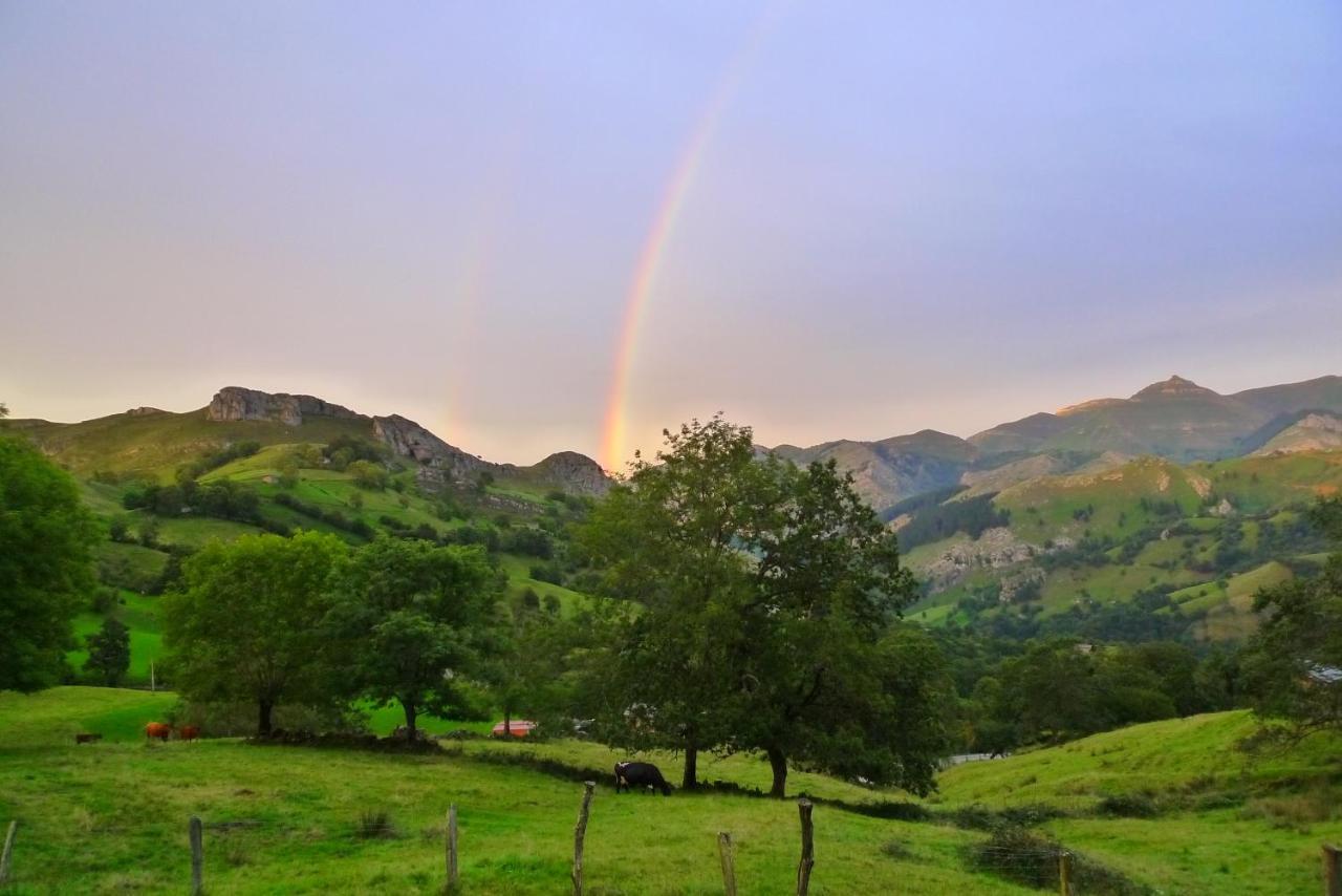 San Roque de Ríomiera La Pasiega מראה חיצוני תמונה